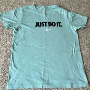 Kids Nike tee